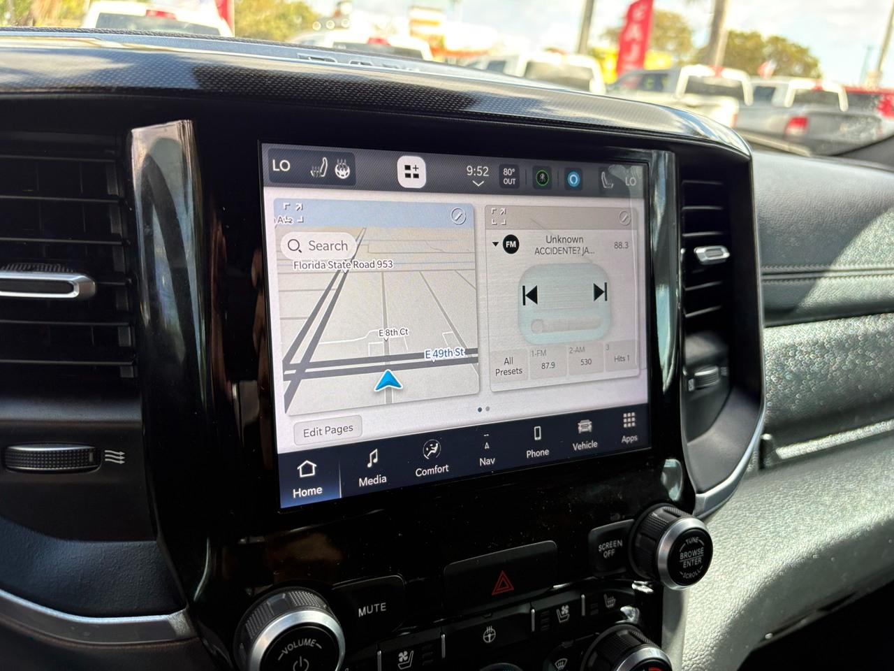 RAM 1500 Laramie Crew Cab SWB 2WD 2022