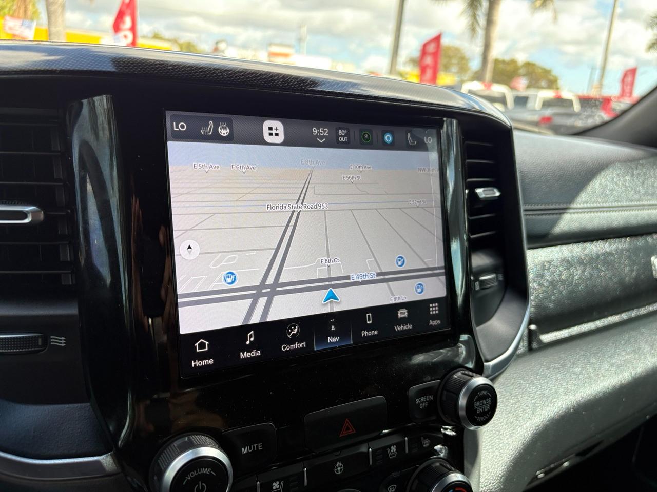 RAM 1500 Laramie Crew Cab SWB 2WD 2022