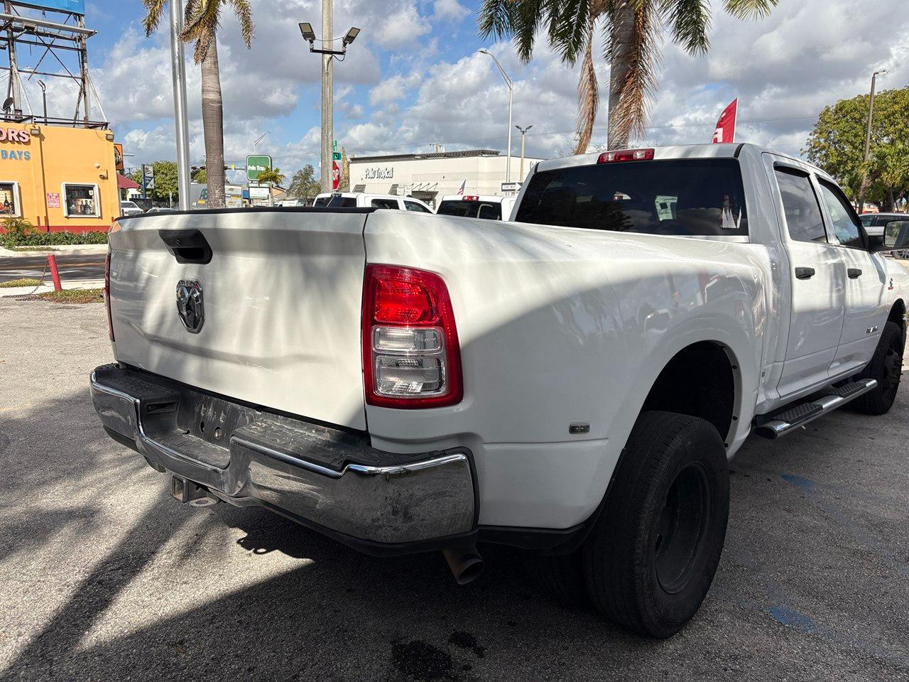 RAM 3500 Tradesman Crew Cab LWB 2WD DRW 2020