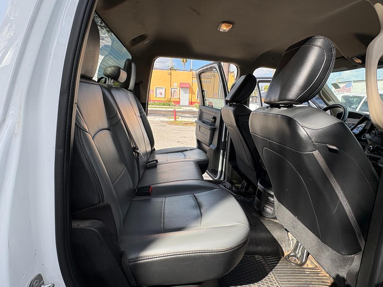 RAM 3500 Tradesman Crew Cab LWB 2WD DRW 2020