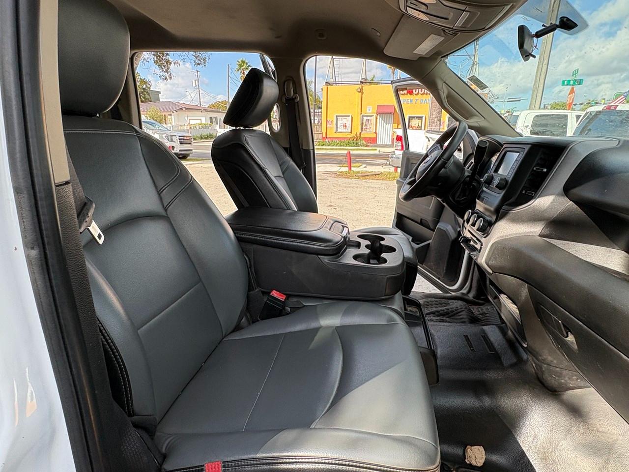 RAM 3500 Tradesman Crew Cab LWB 2WD DRW 2020