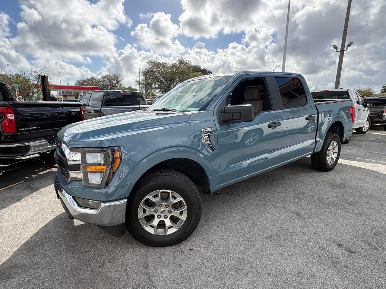 Ford F-150 Lariat SuperCrew 5.5-ft. Bed 4WD 2023