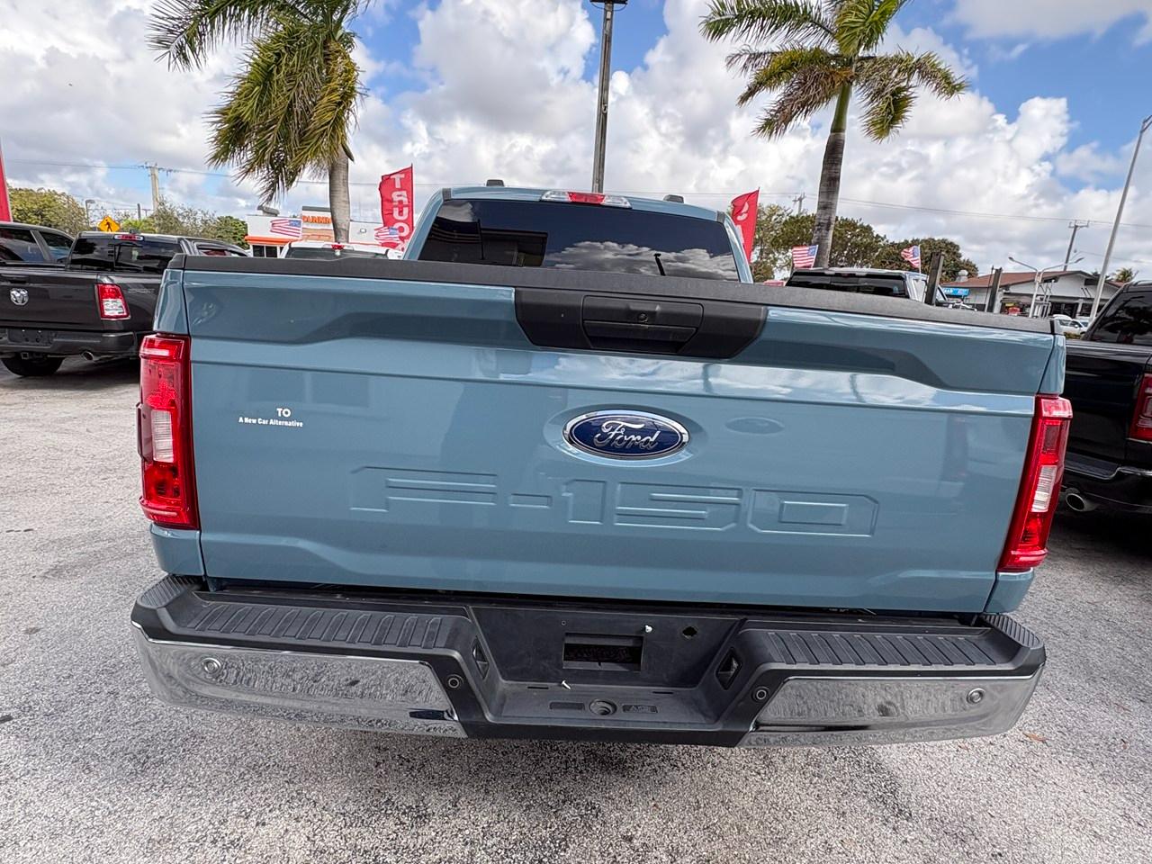 Ford F-150 Lariat SuperCrew 5.5-ft. Bed 4WD 2023