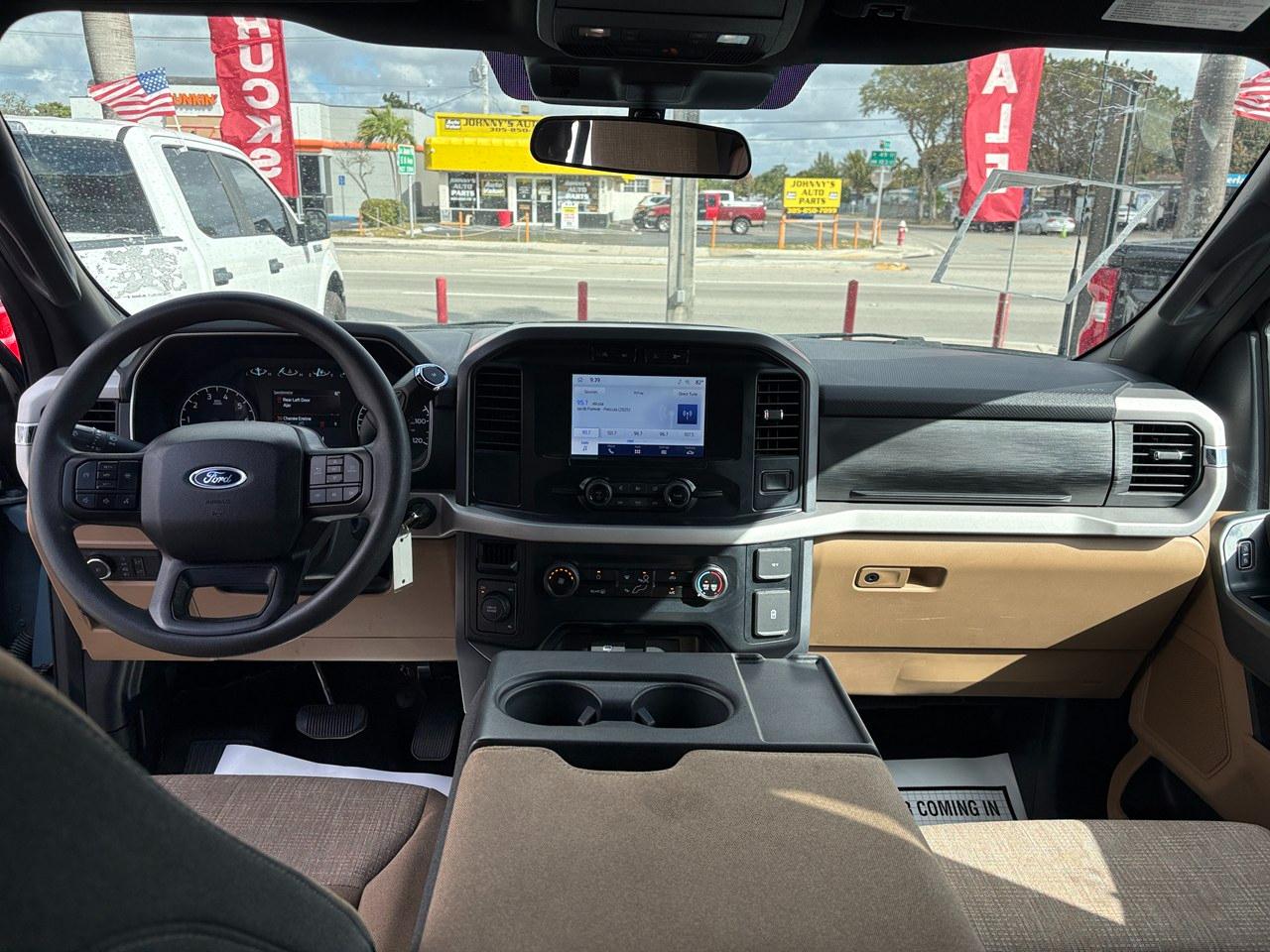 Ford F-150 Lariat SuperCrew 5.5-ft. Bed 4WD 2023