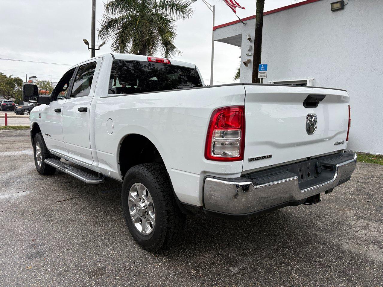 RAM 2500 Tradesman Crew Cab SWB 4WD 2024