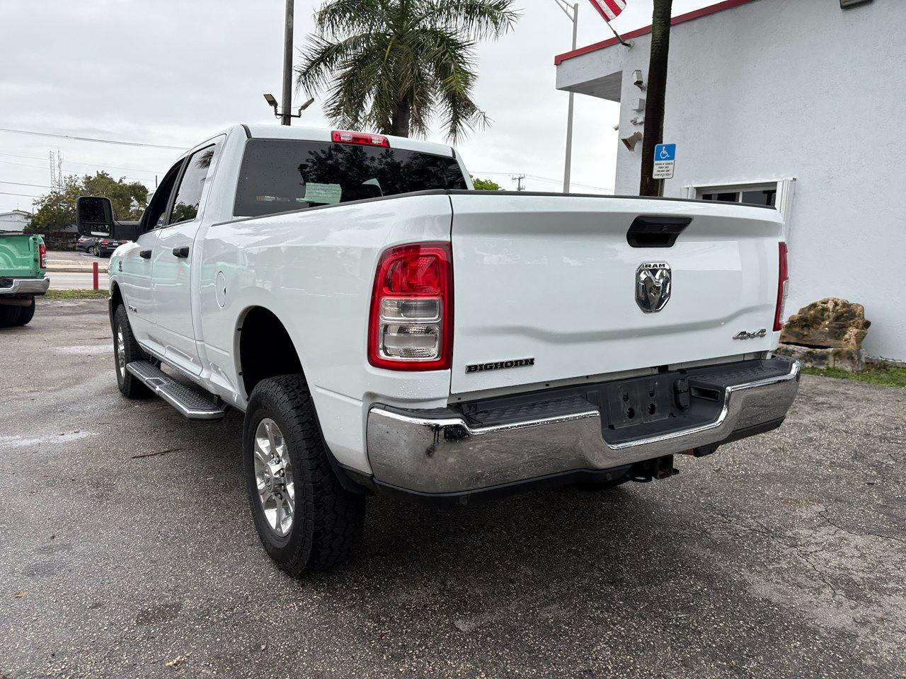 RAM 2500 Tradesman Crew Cab SWB 4WD 2024