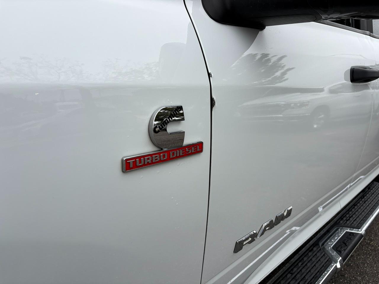 RAM 2500 Tradesman Crew Cab SWB 4WD 2024