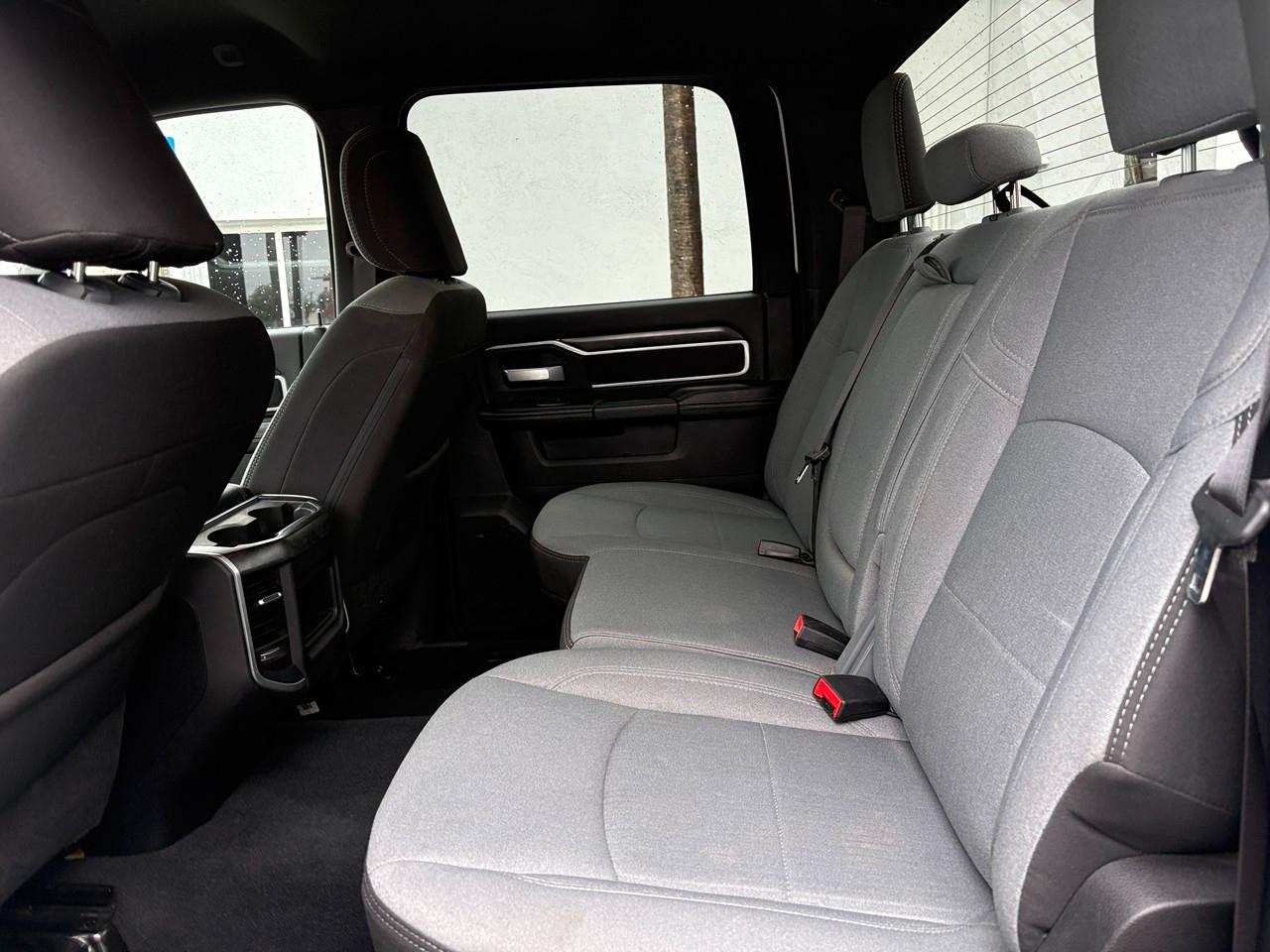 RAM 2500 Tradesman Crew Cab SWB 4WD 2024