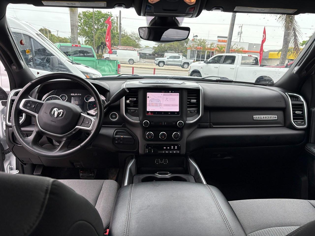 RAM 2500 Tradesman Crew Cab SWB 4WD 2024