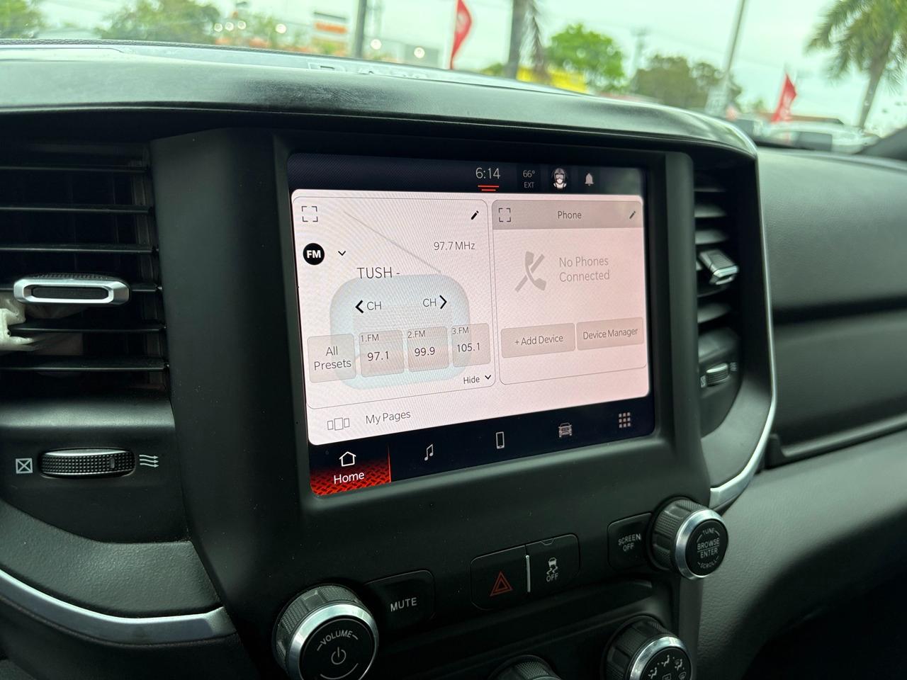 RAM 2500 Tradesman Crew Cab SWB 4WD 2024