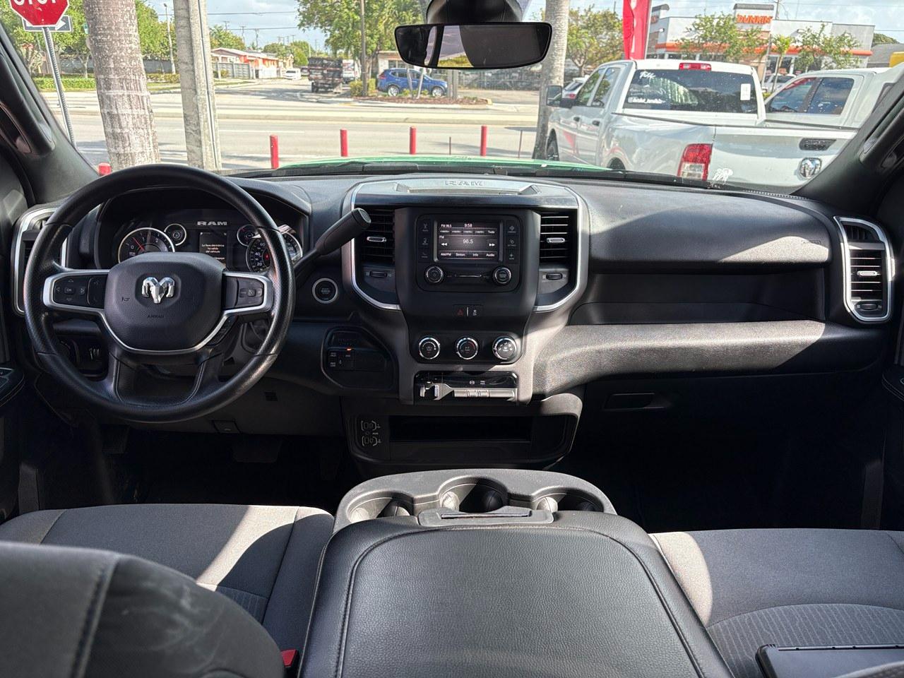 RAM 3500 Big Horn Crew Cab LWB 4WD DRW 2024