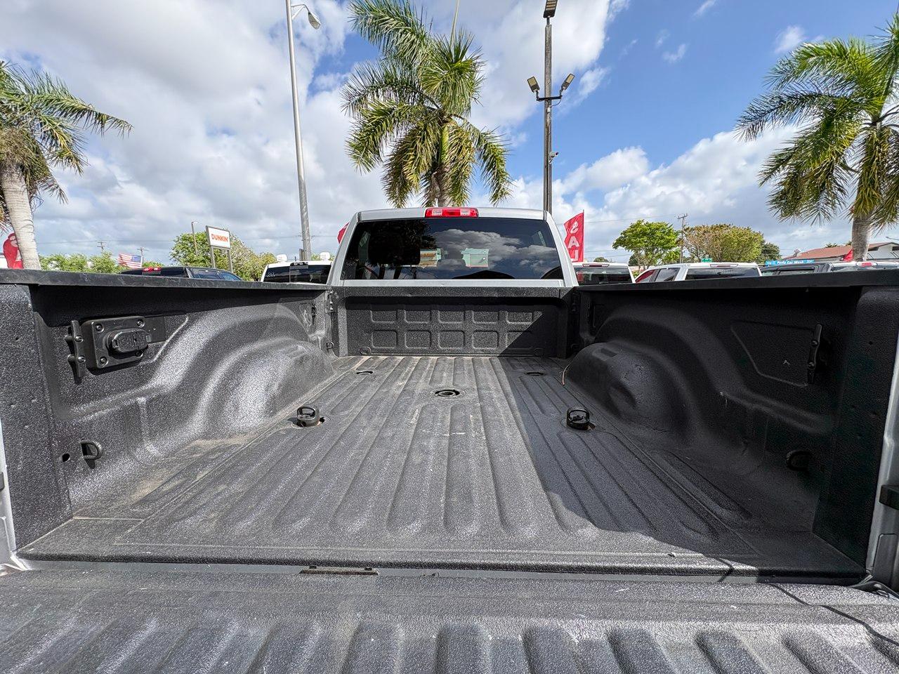 RAM 3500 Big Horn Crew Cab SWB 4WD 2023