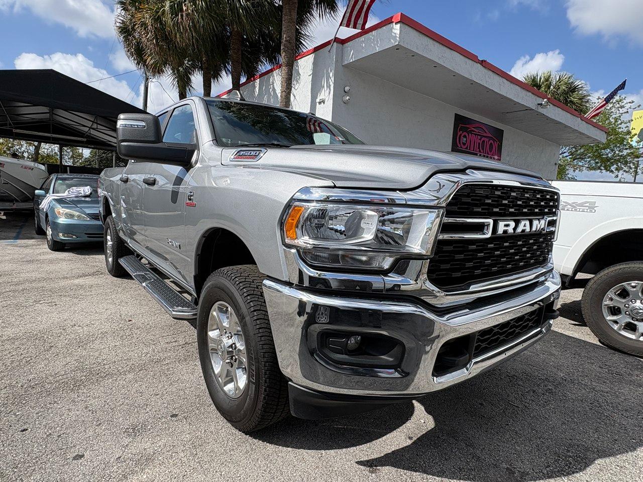 RAM 3500 Big Horn Crew Cab SWB 4WD 2023