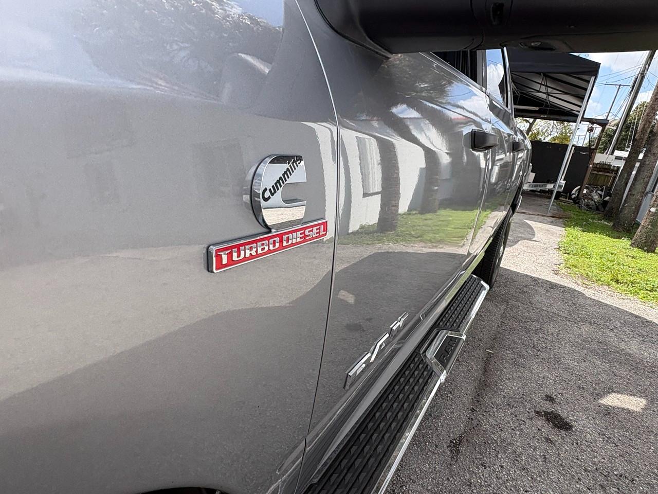 RAM 3500 Big Horn Crew Cab SWB 4WD 2023