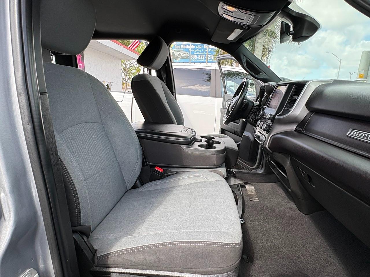 RAM 3500 Big Horn Crew Cab SWB 4WD 2023