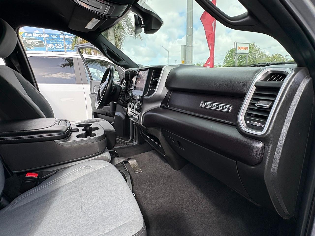 RAM 3500 Big Horn Crew Cab SWB 4WD 2023