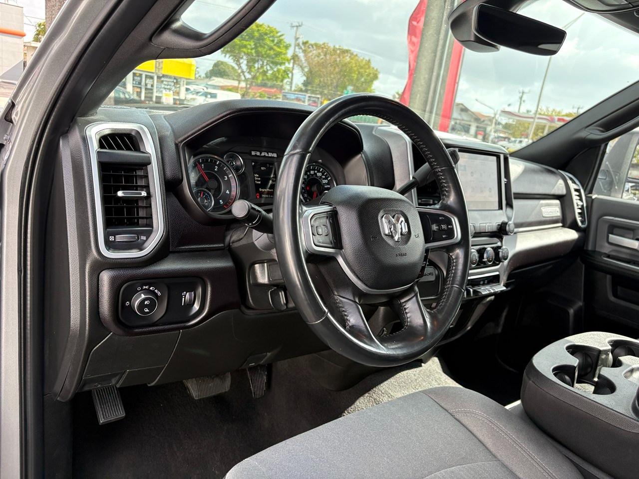 RAM 3500 Big Horn Crew Cab SWB 4WD 2023