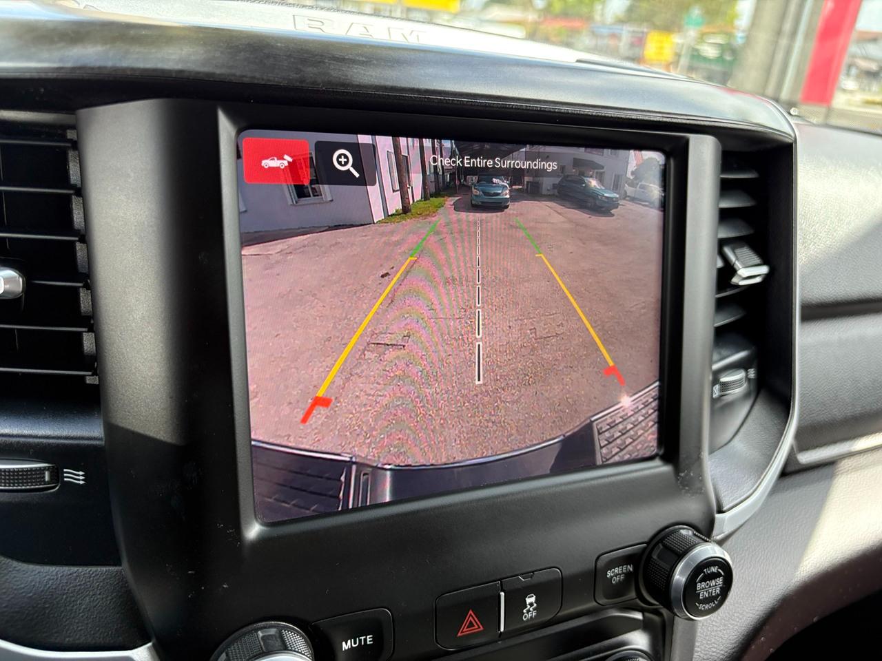 RAM 3500 Big Horn Crew Cab SWB 4WD 2023