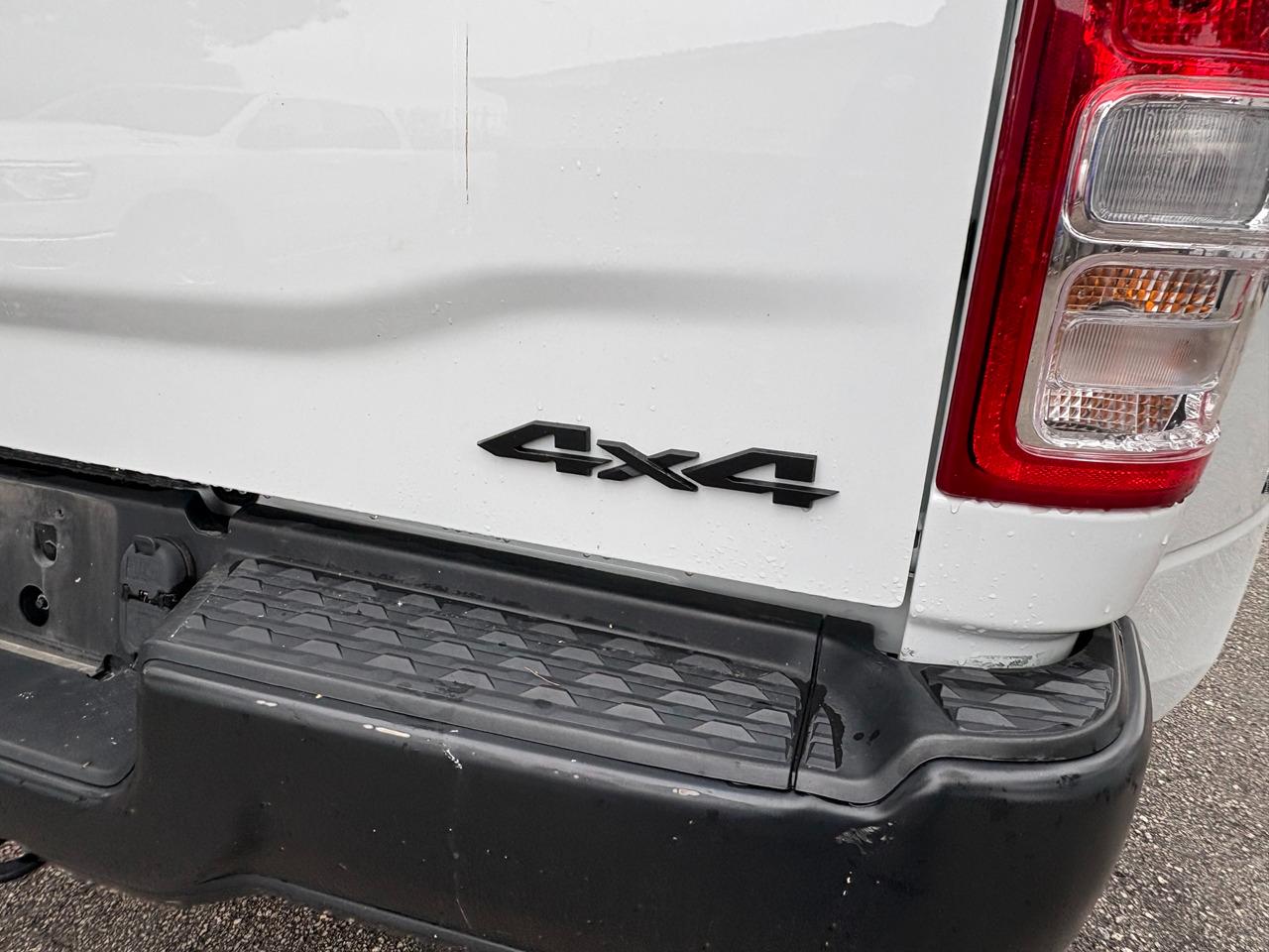 RAM 3500 Tradesman Crew Cab 4WD DRW 2023