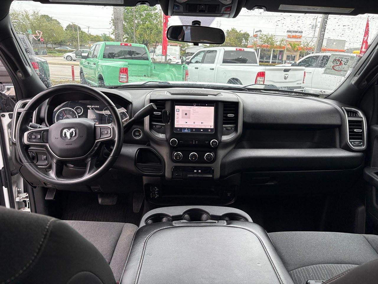 RAM 3500 Tradesman Crew Cab 4WD DRW 2023