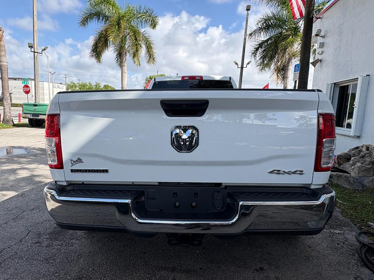 RAM 3500 Big Horn Crew Cab LWB 4WD DRW 2024