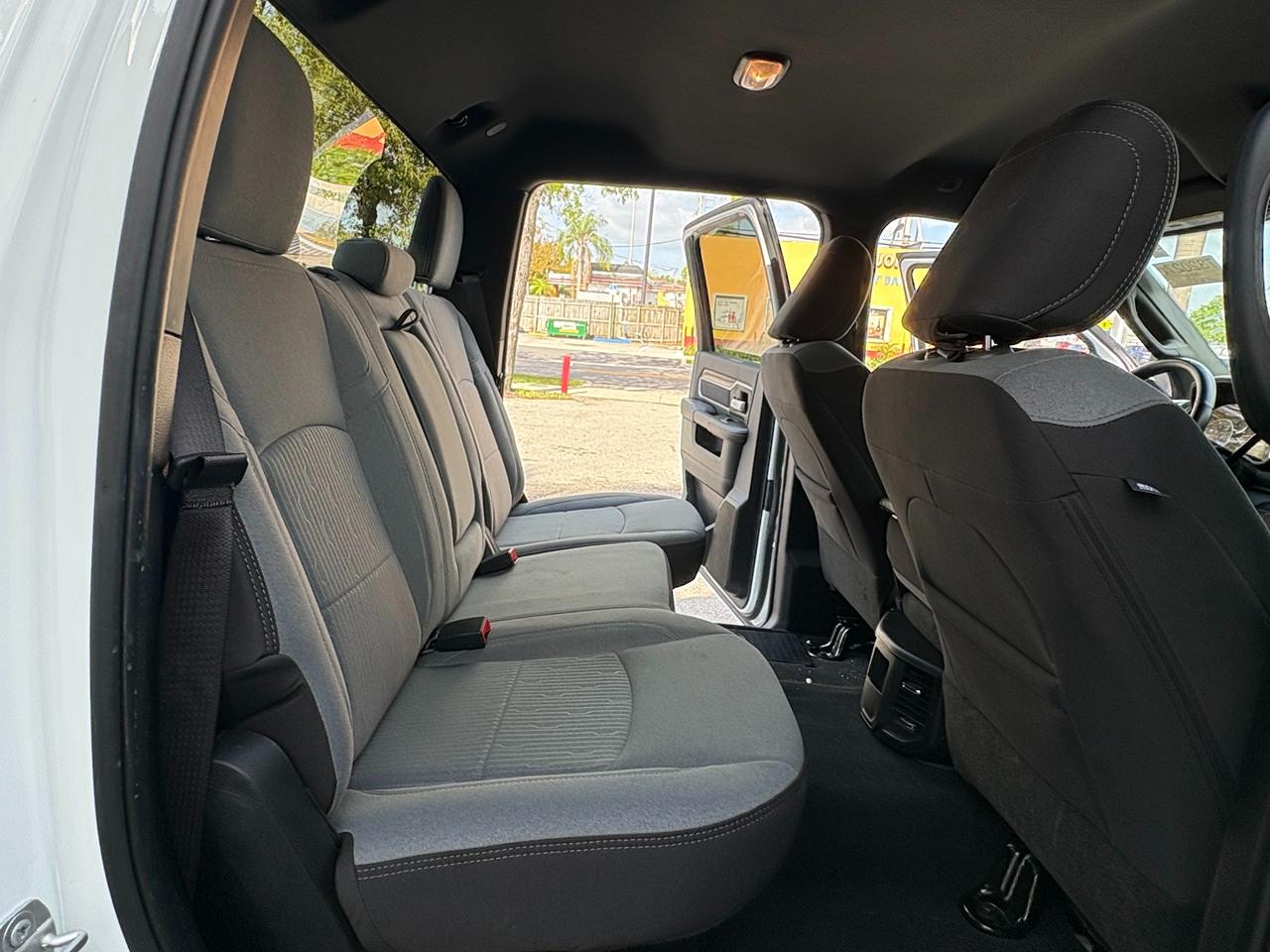 RAM 3500 Big Horn Crew Cab LWB 4WD DRW 2024