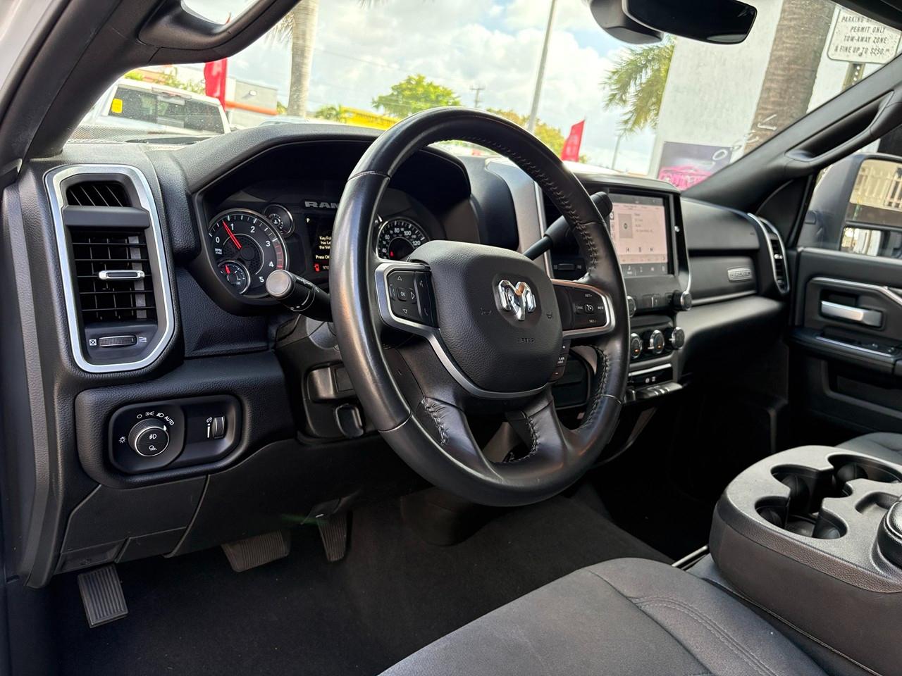 RAM 3500 Big Horn Crew Cab LWB 4WD DRW 2024