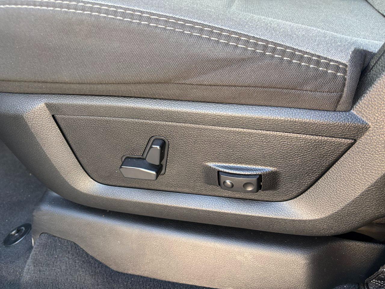 RAM 3500 Big Horn Crew Cab LWB 4WD DRW 2024