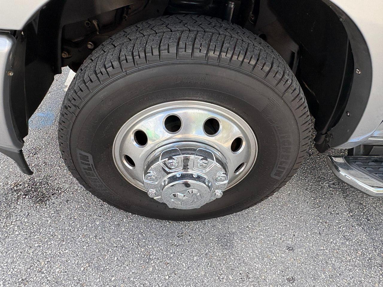 RAM 3500 Laramie Crew Cab LWB 2WD DRW 2021