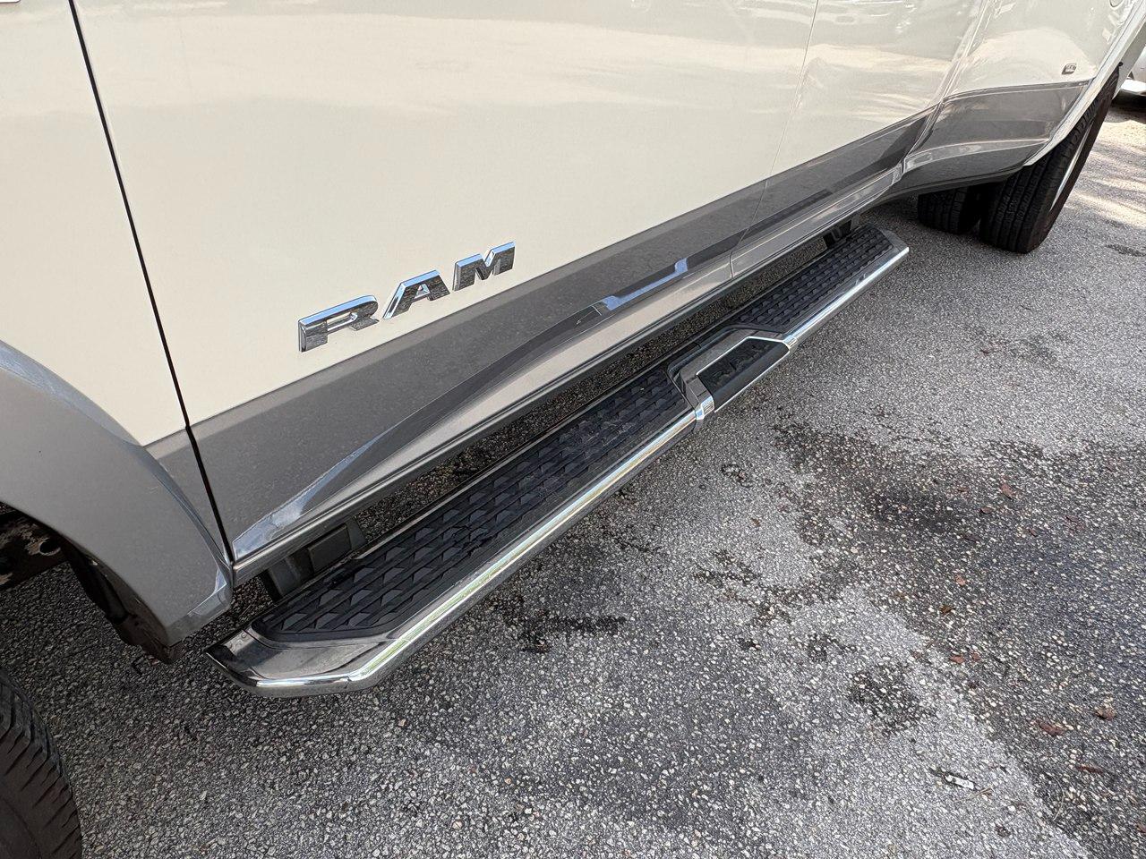 RAM 3500 Laramie Crew Cab LWB 2WD DRW 2021