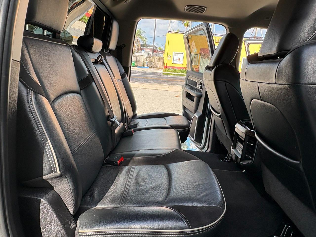 RAM 3500 Laramie Crew Cab LWB 2WD DRW 2021