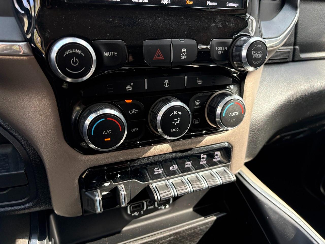 RAM 3500 Laramie Crew Cab LWB 2WD DRW 2021