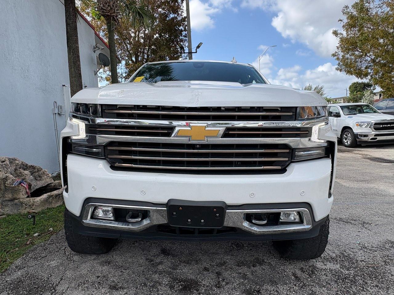 Chevrolet Silverado 1500 High Country Crew Cab Long Box 4WD 2021