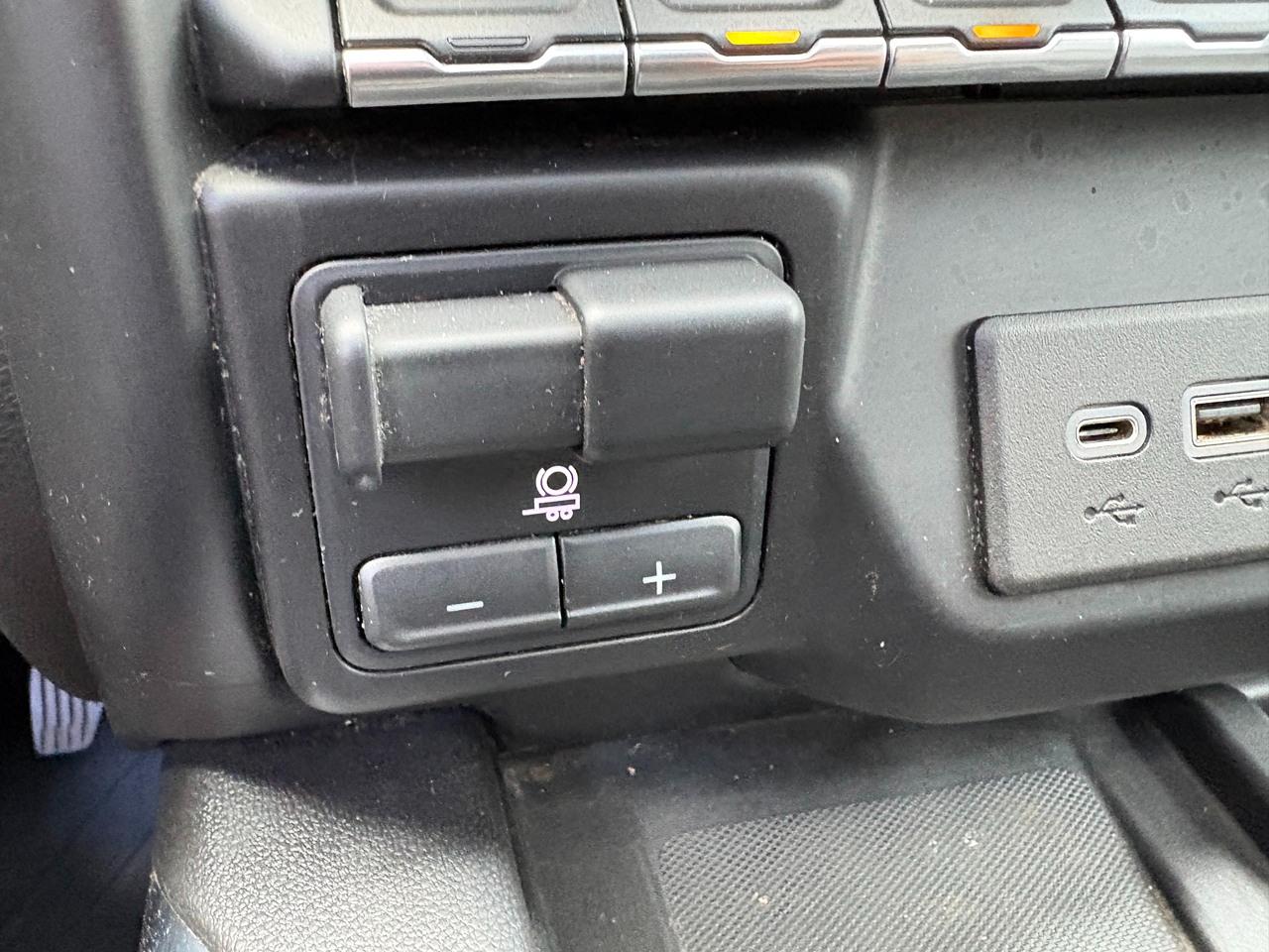 Chevrolet Silverado 1500 High Country Crew Cab Long Box 4WD 2021