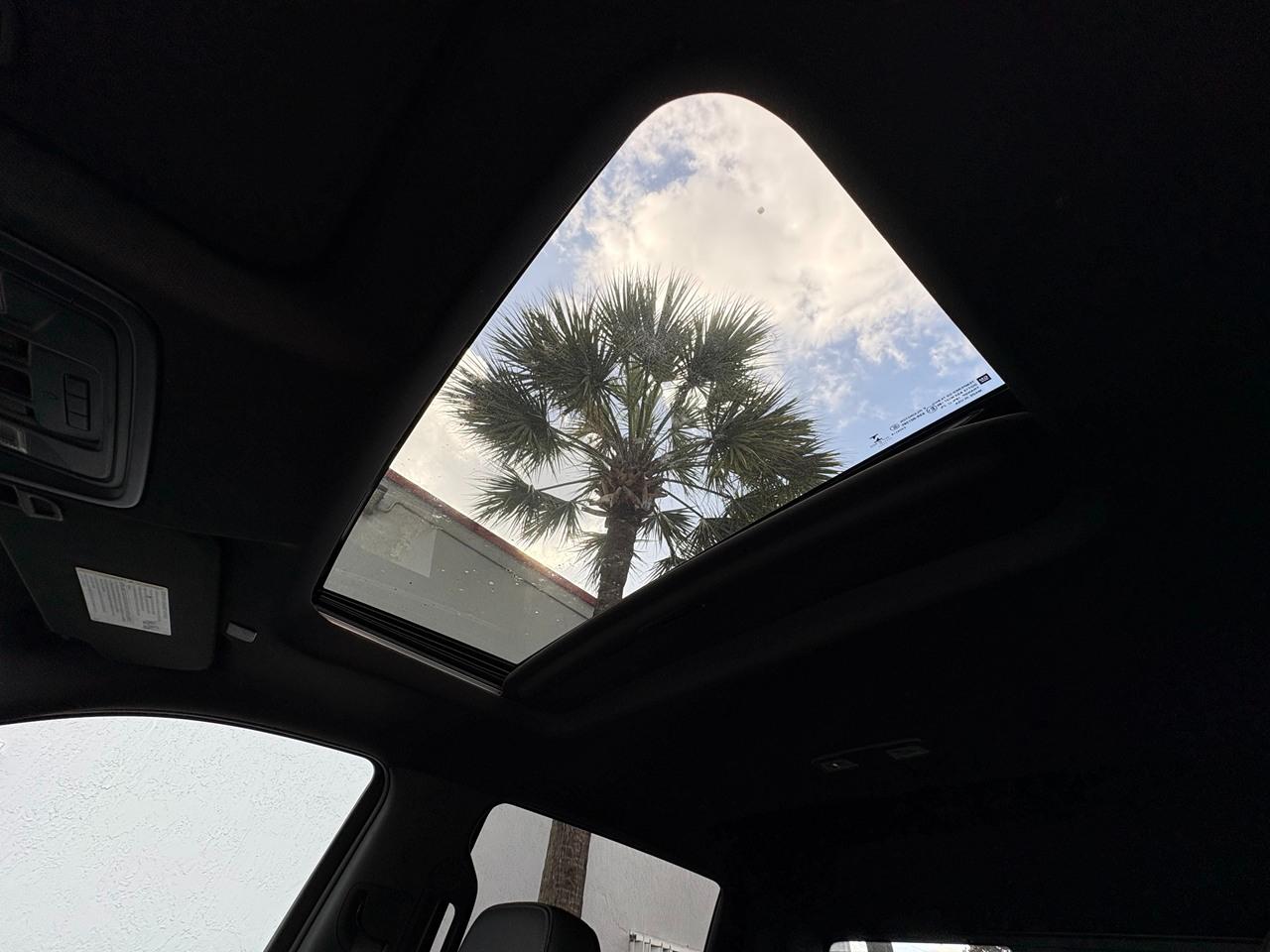 Chevrolet Silverado 1500 High Country Crew Cab Long Box 4WD 2021