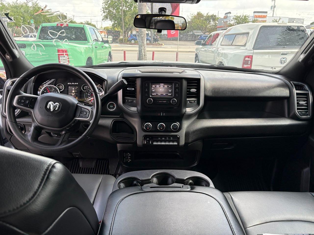 RAM 3500 Tradesman Crew Cab LWB 2WD DRW 2024