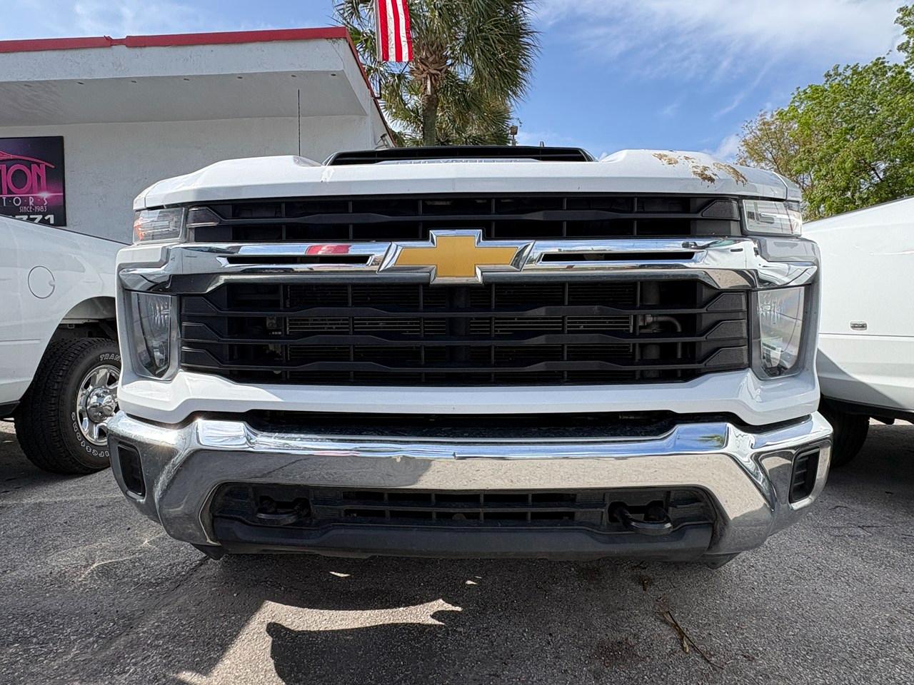 Chevrolet Silverado 3500HD LT Crew Cab 4WD 2024