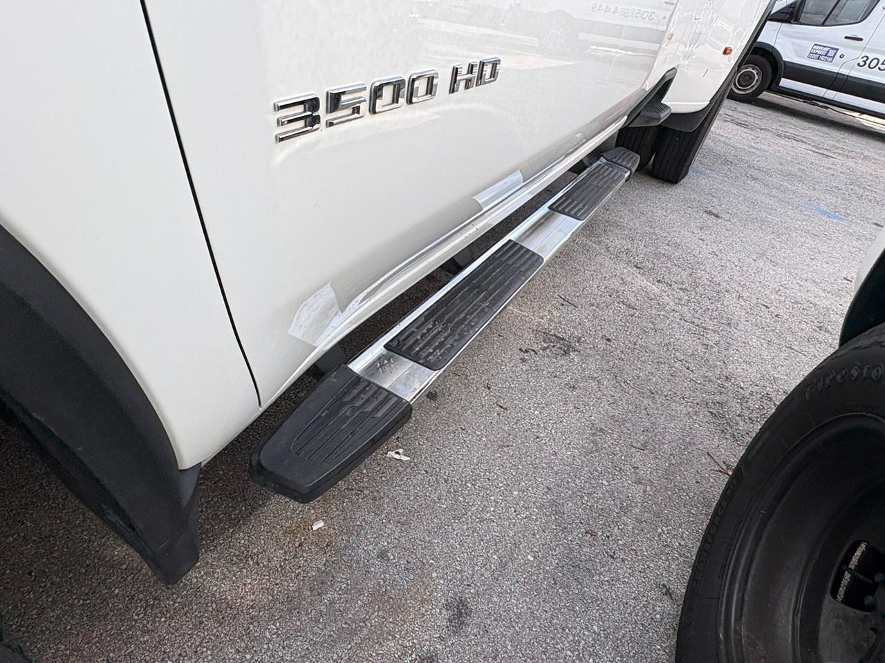 Chevrolet Silverado 3500HD LT Crew Cab 4WD 2024