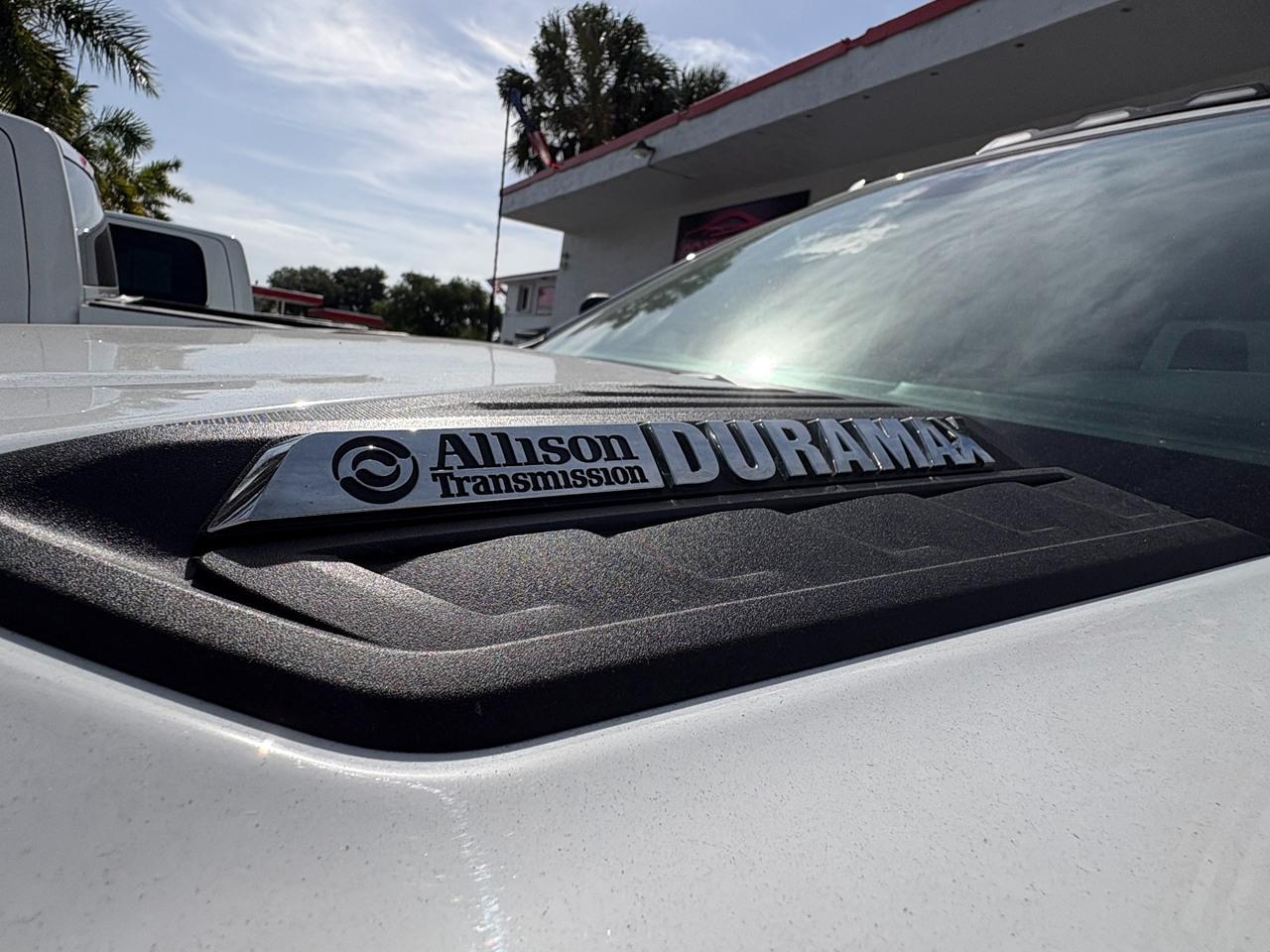 Chevrolet Silverado 3500HD LT Crew Cab 4WD 2024