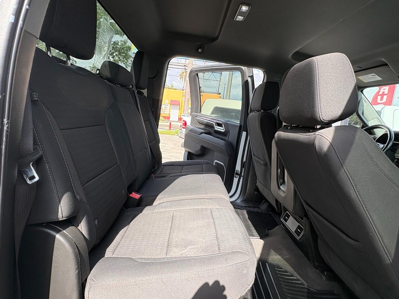 Chevrolet Silverado 3500HD LT Crew Cab 4WD 2024