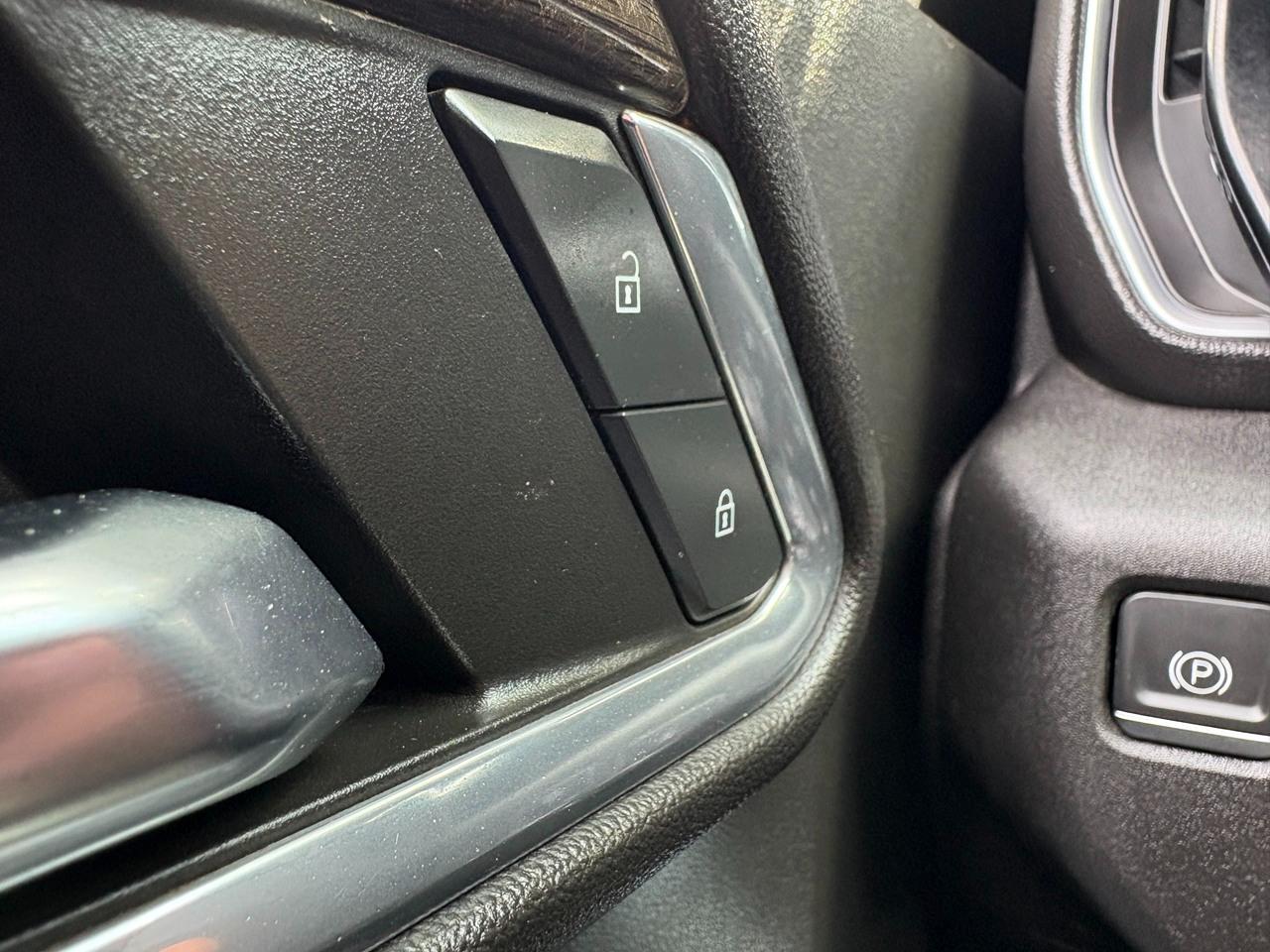 Chevrolet Silverado 3500HD LT Crew Cab 4WD 2024