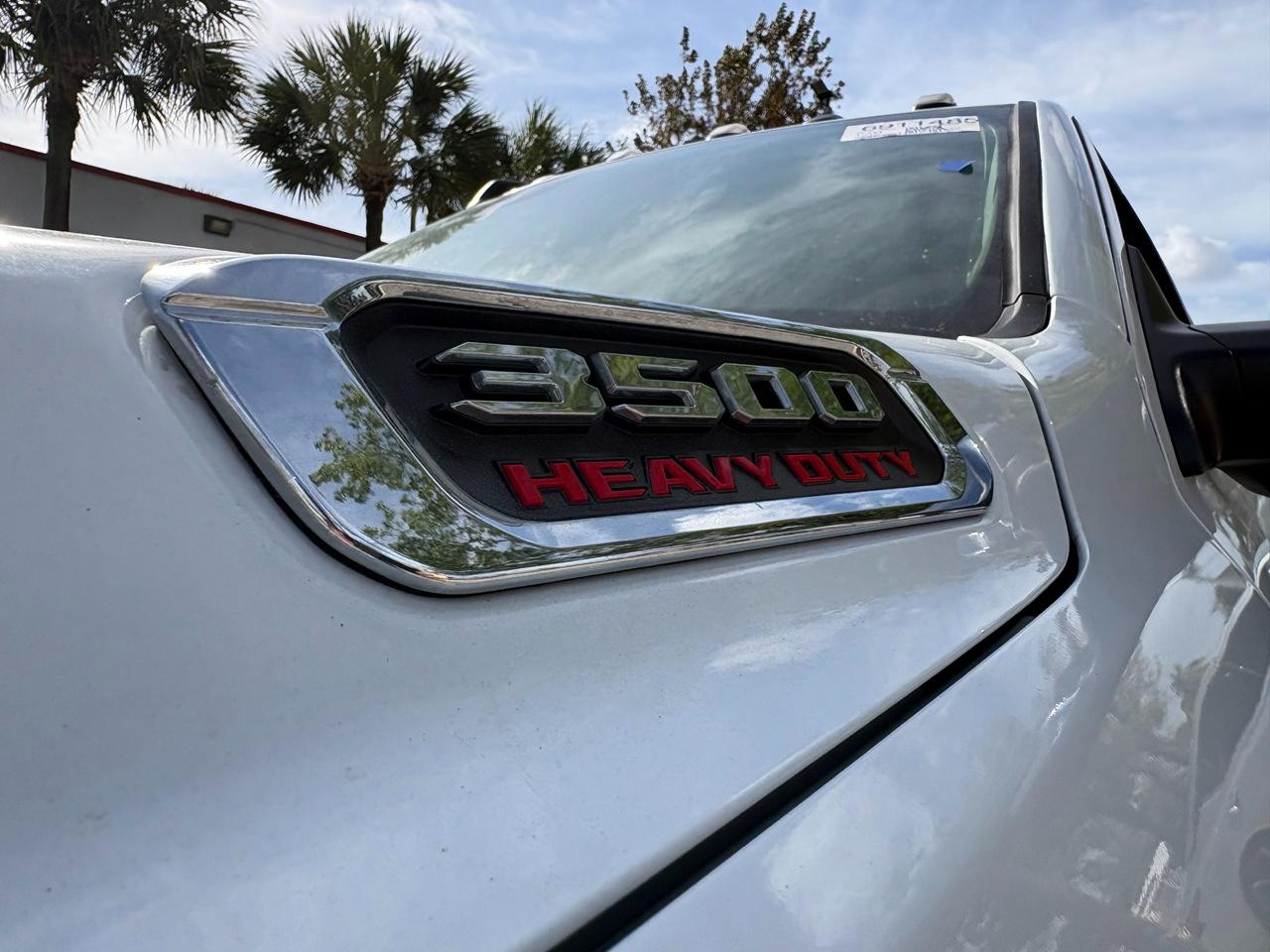 RAM 3500 Laramie Crew Cab LWB 4WD DRW 2022