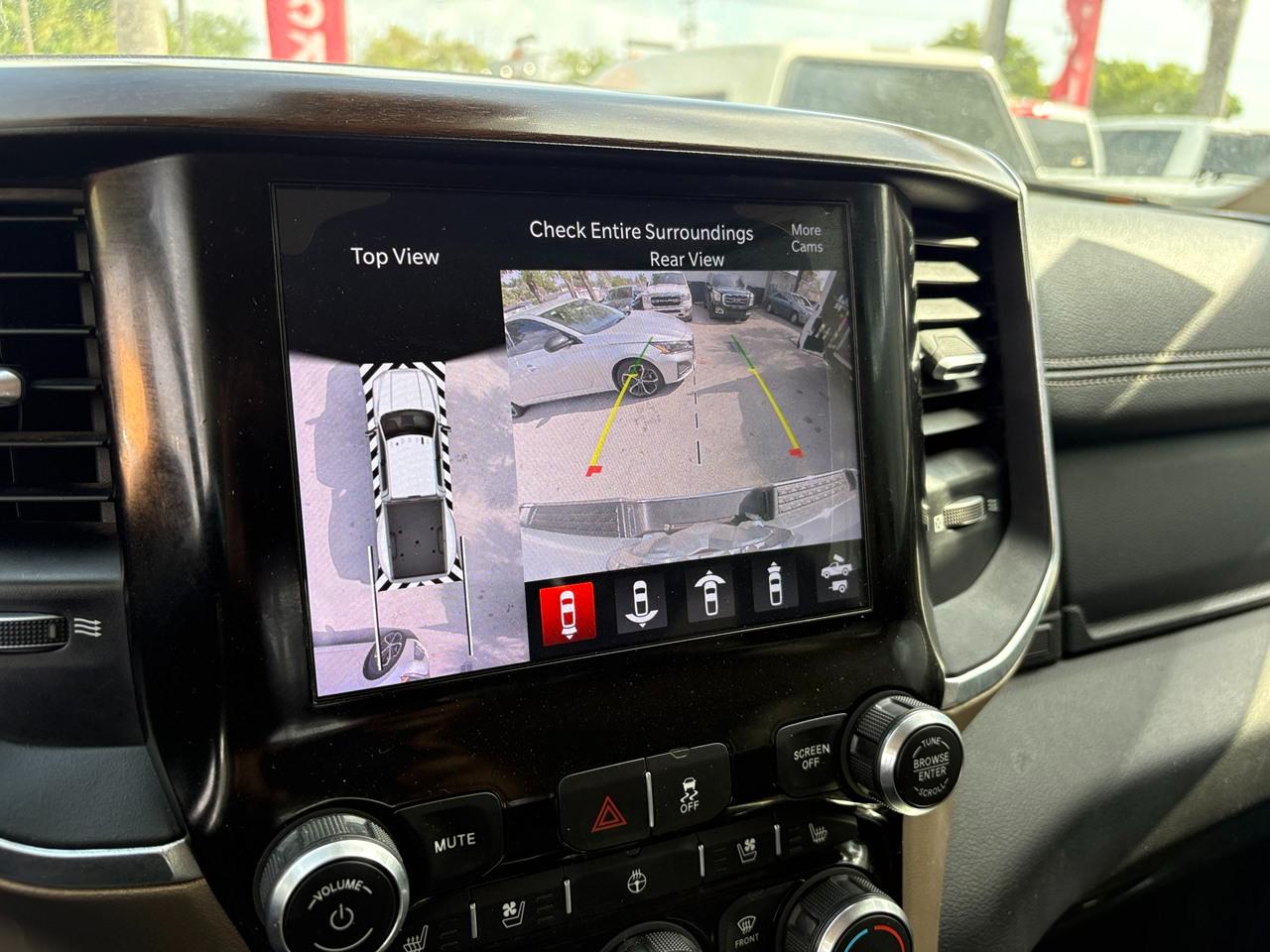 RAM 3500 Laramie Crew Cab LWB 4WD DRW 2022