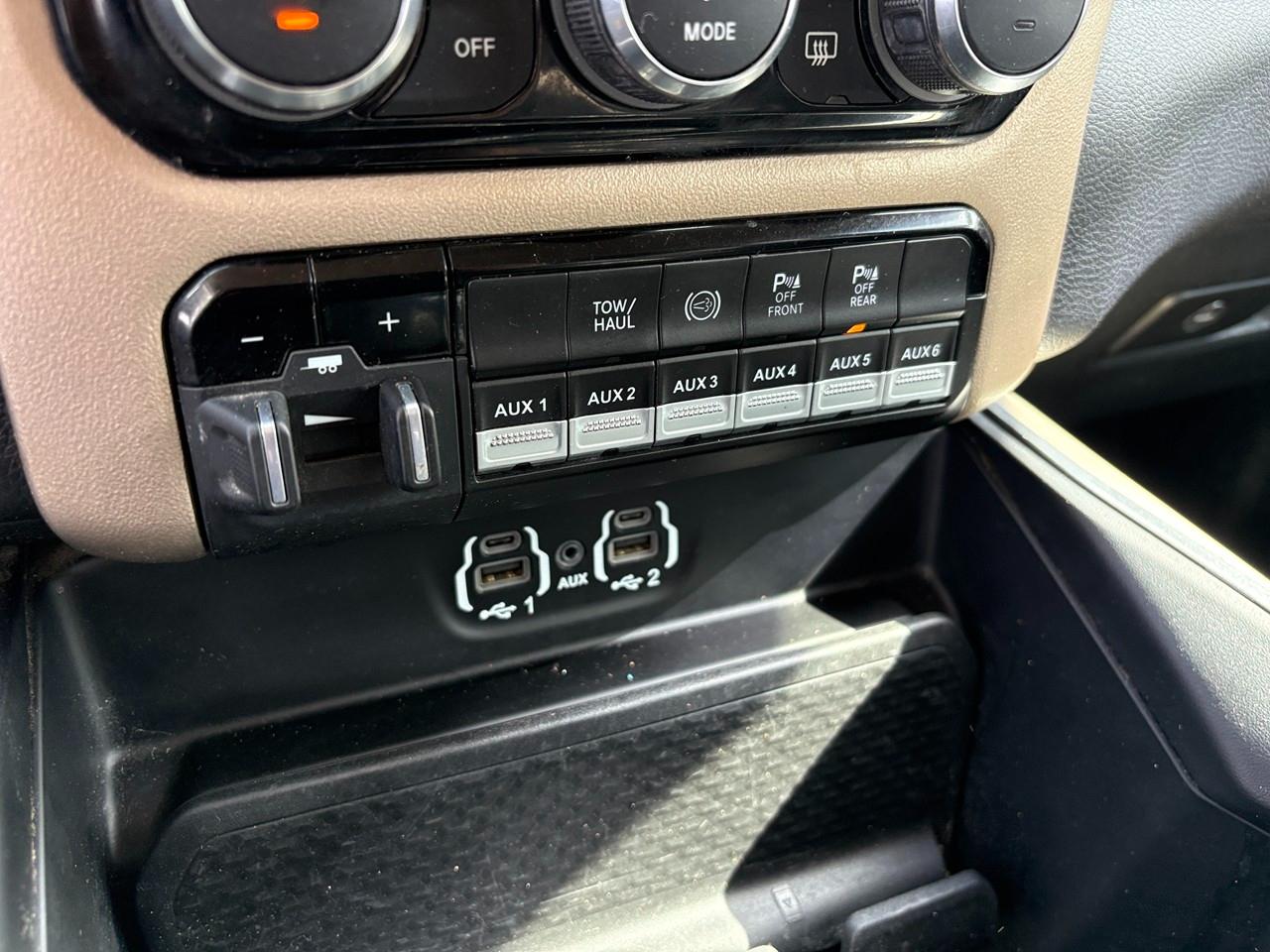 RAM 3500 Laramie Crew Cab LWB 4WD DRW 2022