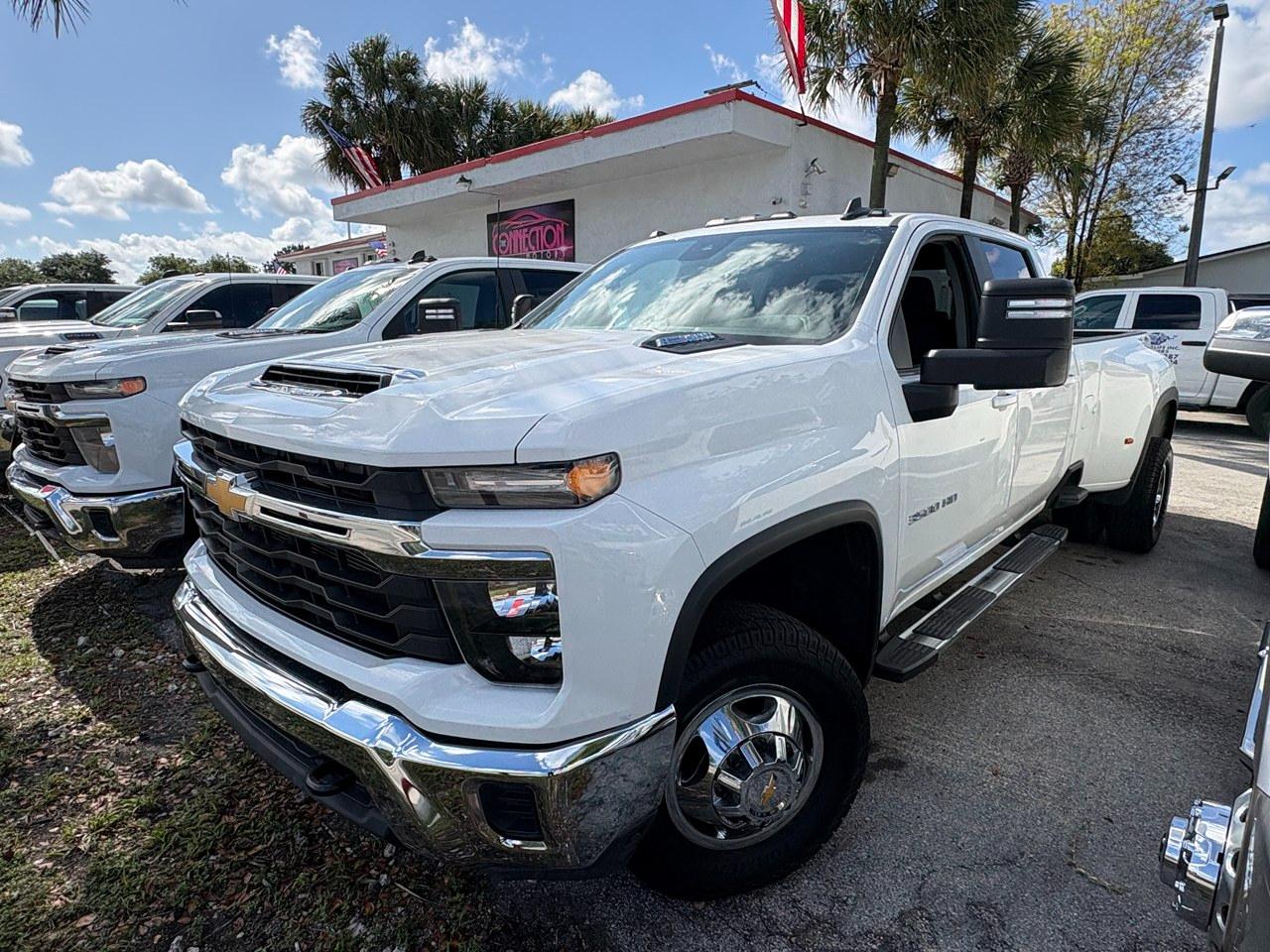 Chevrolet Silverado 3500HD LT Crew Cab 4WD 2024