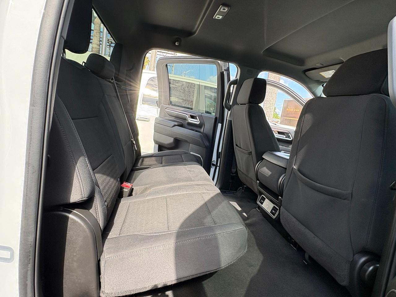 Chevrolet Silverado 3500HD LT Crew Cab 4WD 2024