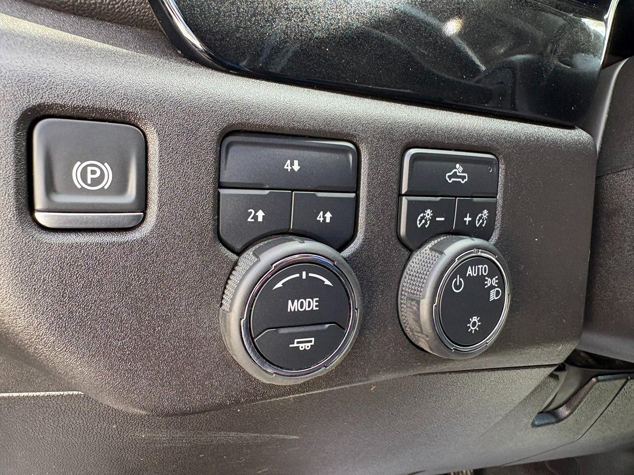 Chevrolet Silverado 3500HD LT Crew Cab 4WD 2024
