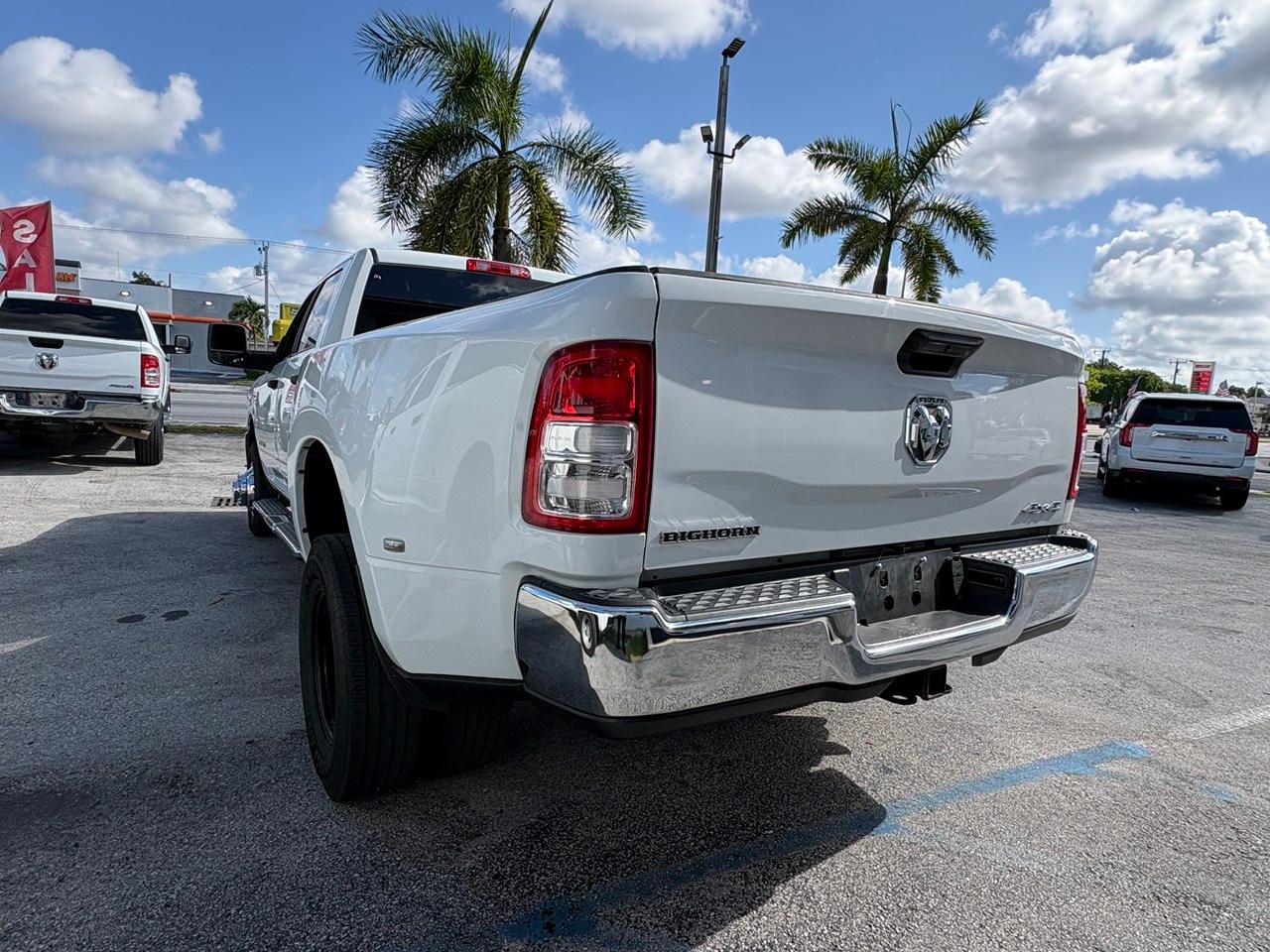 RAM 3500 Big Horn Crew Cab LWB 4WD DRW 2024