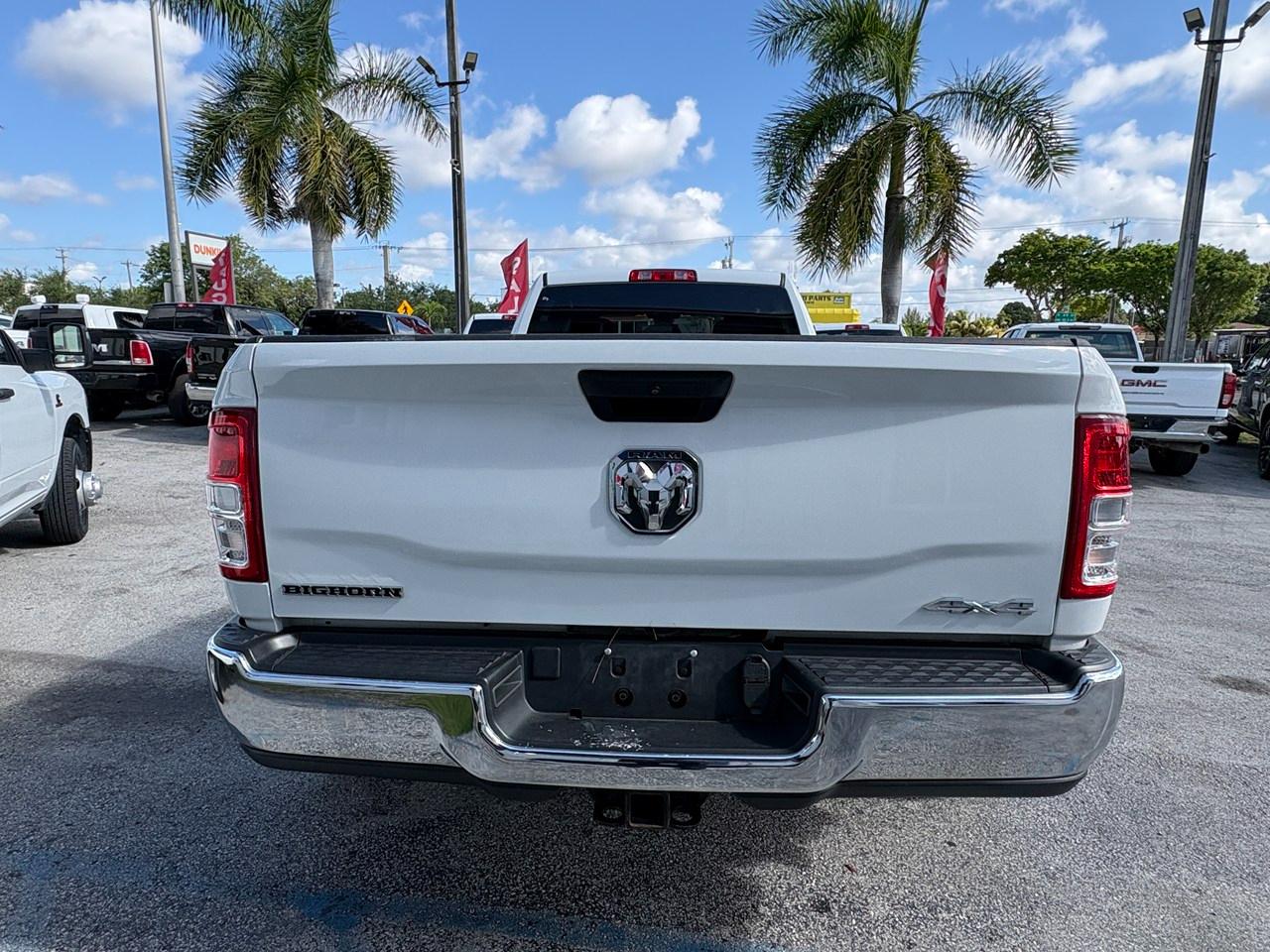 RAM 3500 Big Horn Crew Cab LWB 4WD DRW 2024