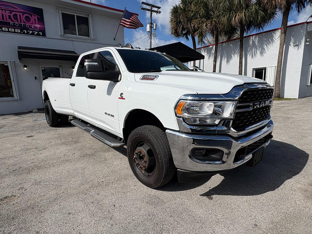 RAM 3500 Big Horn Crew Cab LWB 4WD DRW 2024
